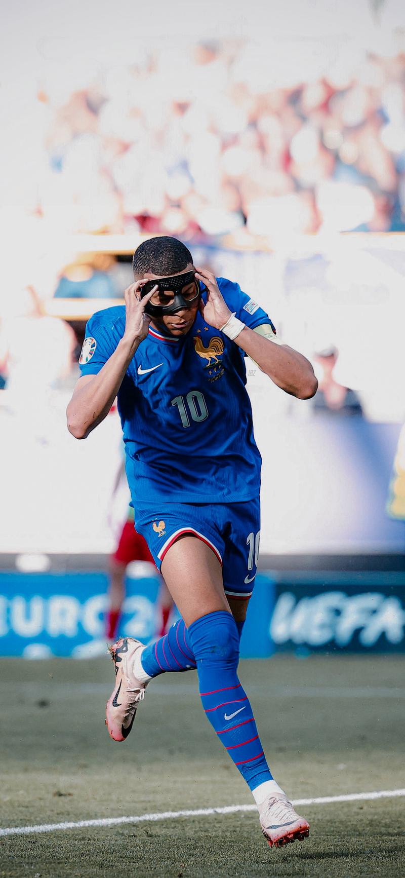 墨尔本联官方：伊利可以出战对阵36人，沃克缺席