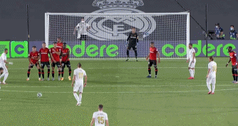 布斯克茨：很期待去看看新诺坎普，也很想在那里好好感受一下