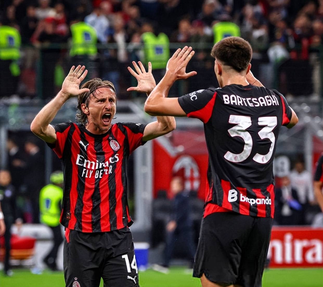 多位名宿怒批萨拉赫：他的行为会给利物浦带来麻烦，应该道歉