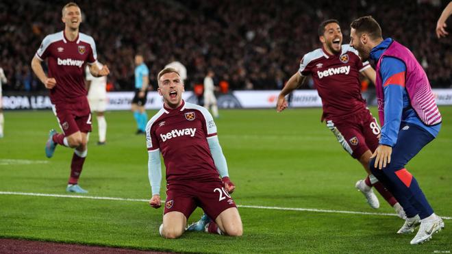 开拓者替补中锋投射出色，但防守和篮板表现令人堪忧