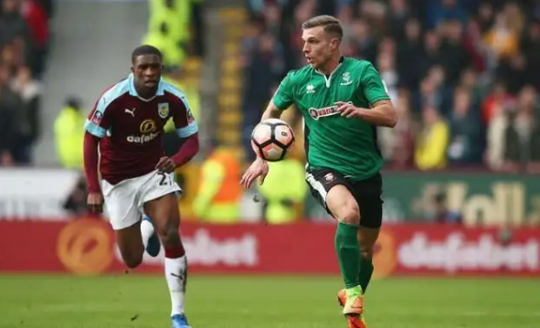 本赛季东契奇缺席时里夫斯场均40分10助攻，今日三节36+9