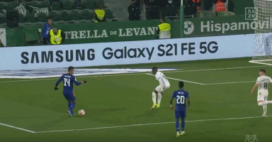 复古？多特球迷提议将球队队徽换回上世纪曾使用过的经典风格