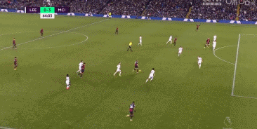 北京时间12月10日凌晨04：00，2025／26赛季欧冠联赛阶段第六轮的一场关键对决将在诺坎普球场上演。