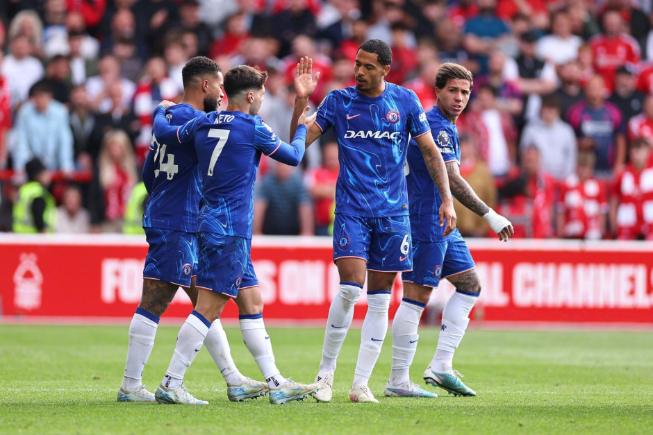 湖人更新战马刺伤病报告：斯玛特伤愈复出，克勒贝尔出战成疑